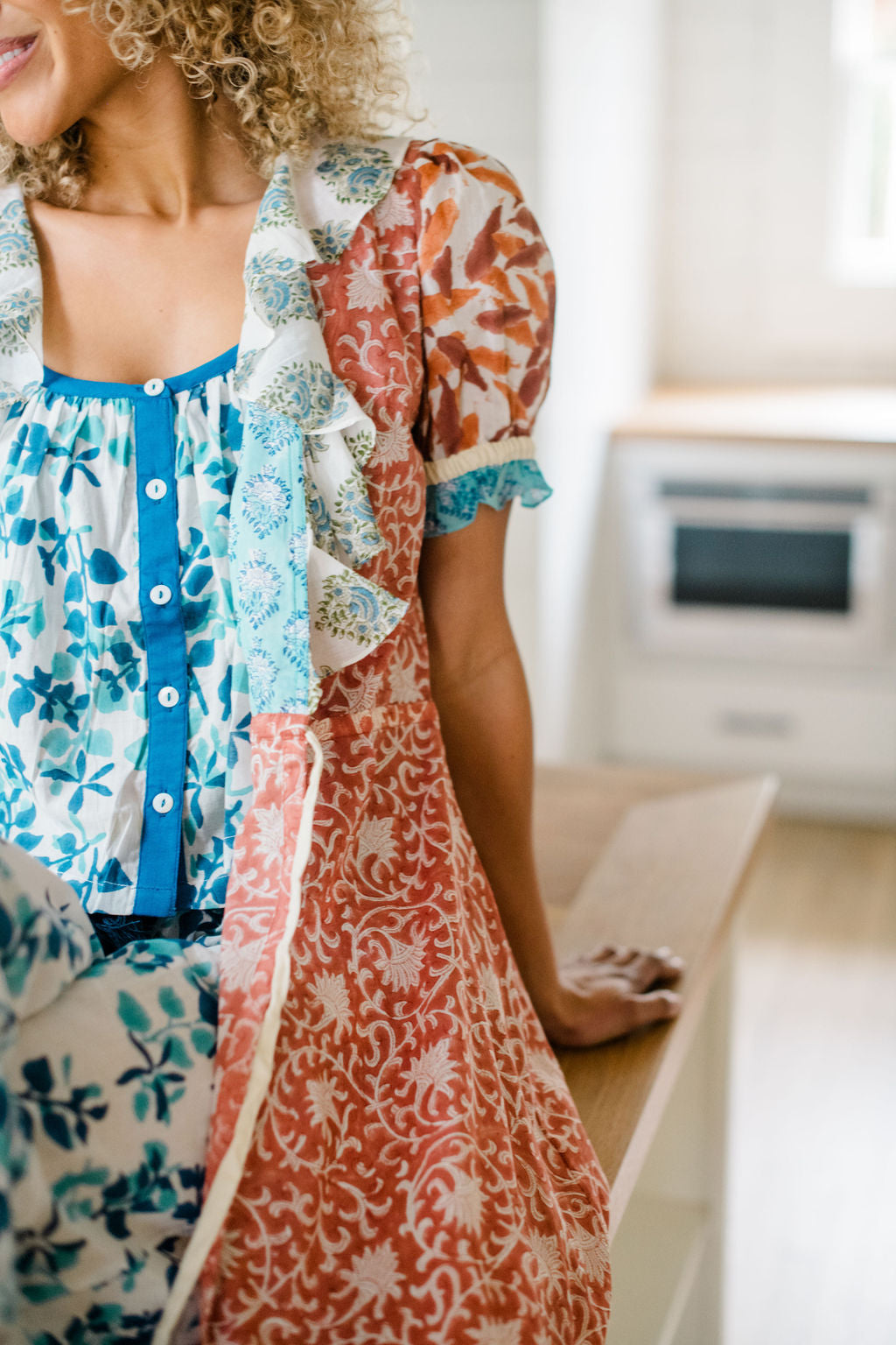 The Jeanne Robe by Sundara – a lightweight cotton robe with artisanal block prints and a relaxed belted silhouette, perfect for layering